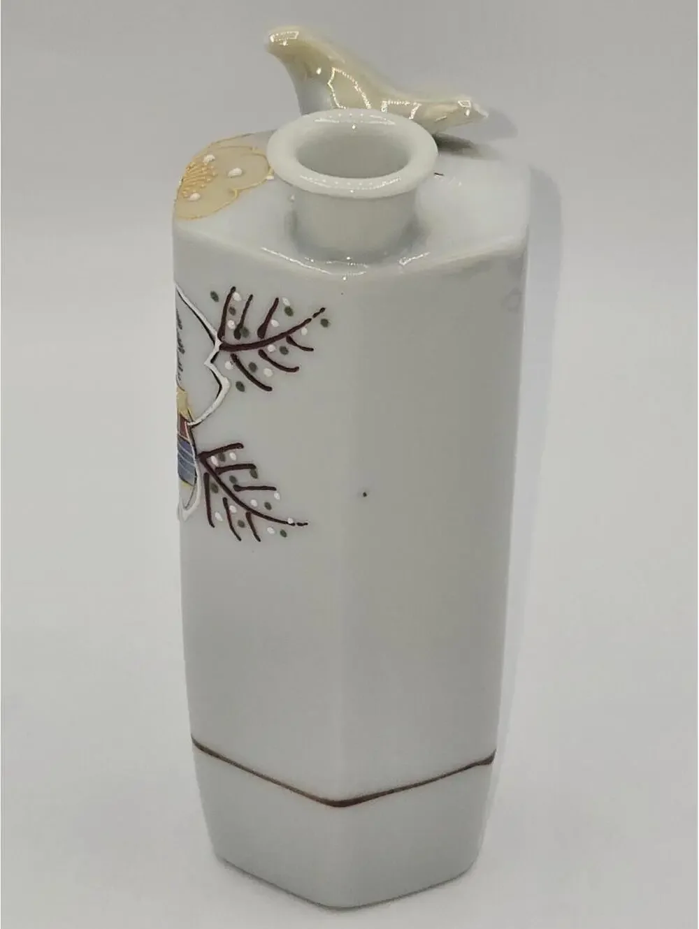 Japanese Singing Sake Bottle Warble Vase Pagoda Design Porcelain 5.5”‎
